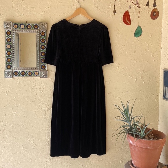 Ingrid & Isabel Black Velvet Dress size S - Picture 4 of 5